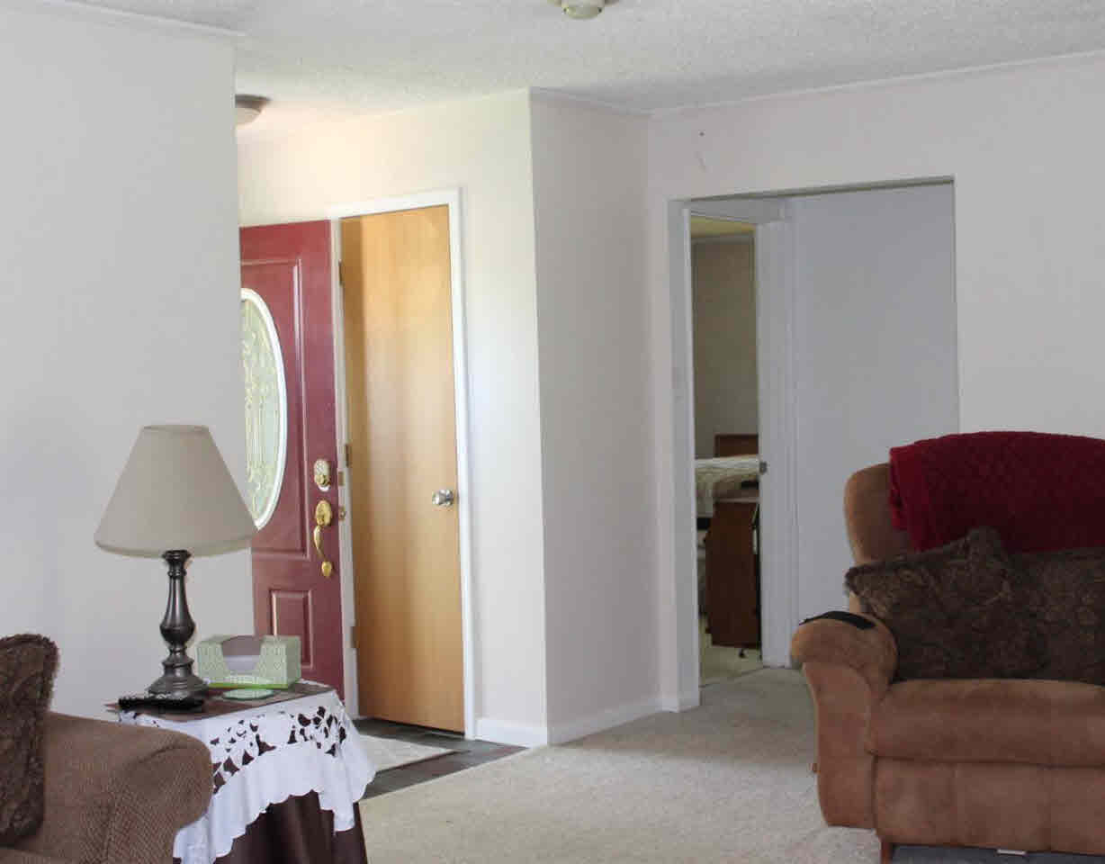 2140 Reid Road Flint, MI 48507 - Photo 3 of 48 21299021-2.JPG