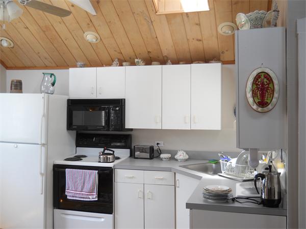 117 Upland Road Winthrop, MA 02152 - Photo 12 of 20 Gallery Image 12