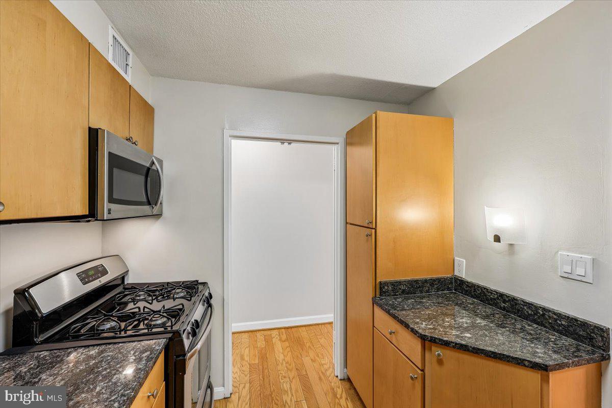 700 7th Street Southwest, Unit 324 Washington, DC 20024 - Photo 5 of 21