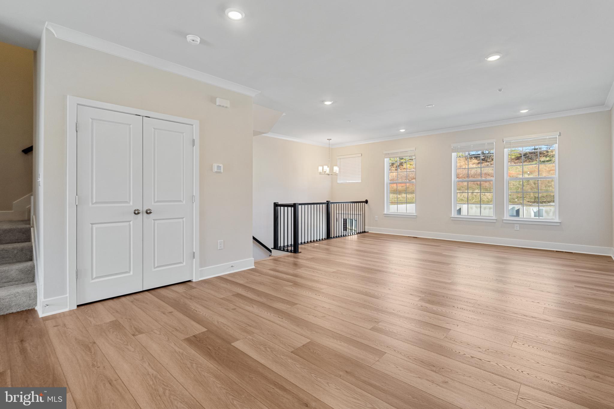 1730 Water Xing Road Baltimore, MD 21208 - Photo 7 of 33 Living Room View#5