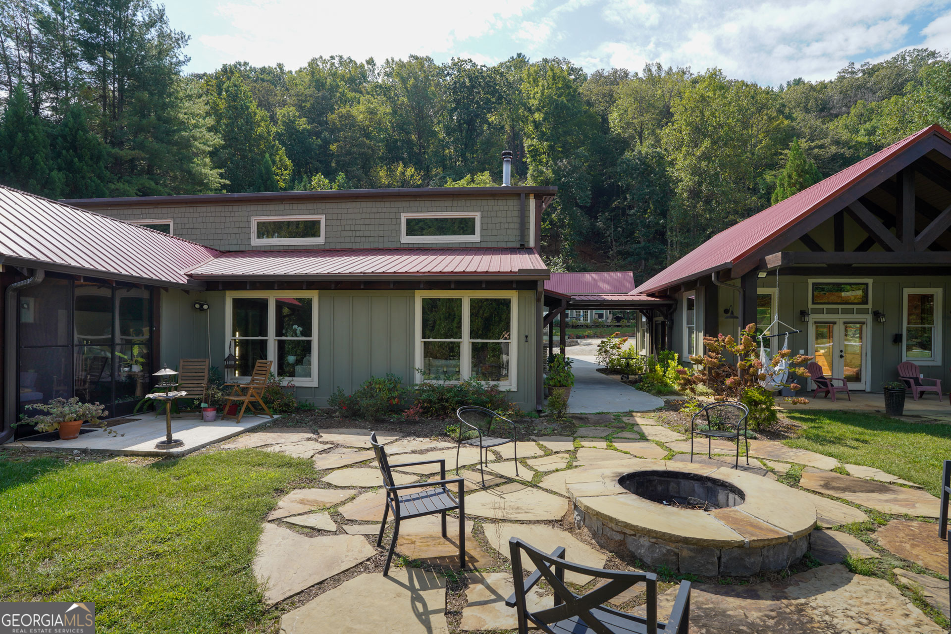 141 Flying Ranch Drive Clayton, GA 30525 - Photo 5 of 79