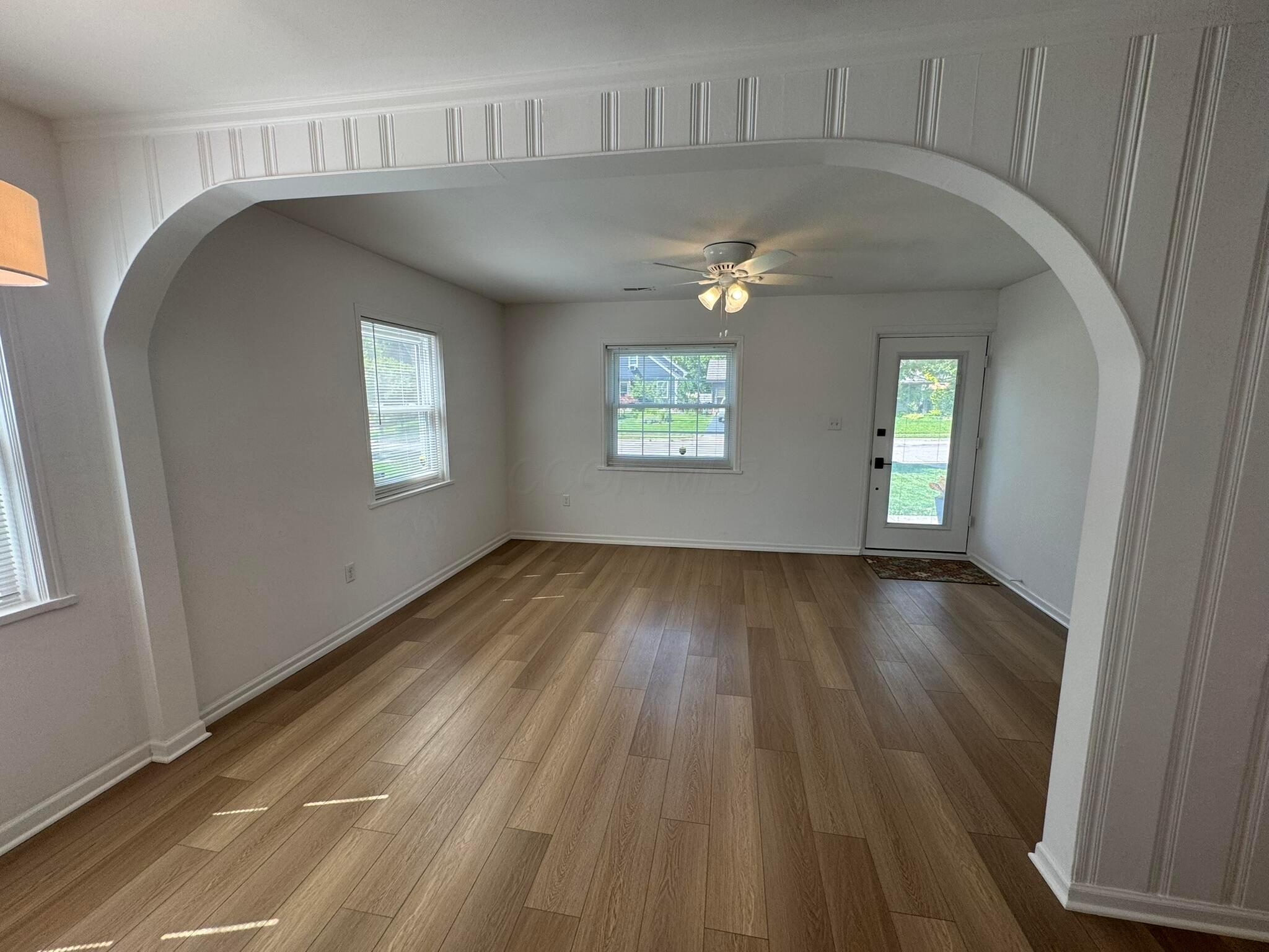 269 Chase Road Columbus, OH 43214 - Photo 6 of 28 Original arches