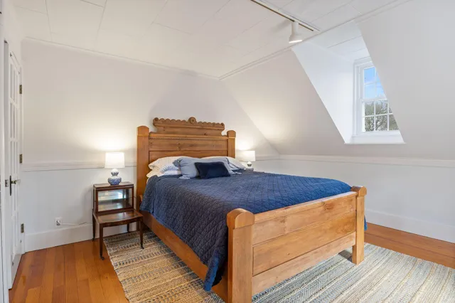 $1,875,000 | 88-90 Old Pool Road, Biddeford, ME 04005