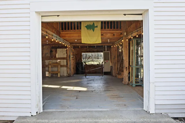 $1,875,000 | 88-90 Old Pool Road, Biddeford, ME 04005