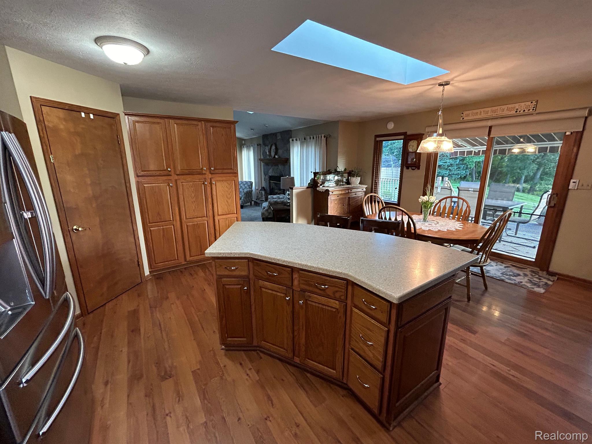 1893 Park Ridge Court Howell, MI 48843 - Photo 15 of 33 Lots of gathering space