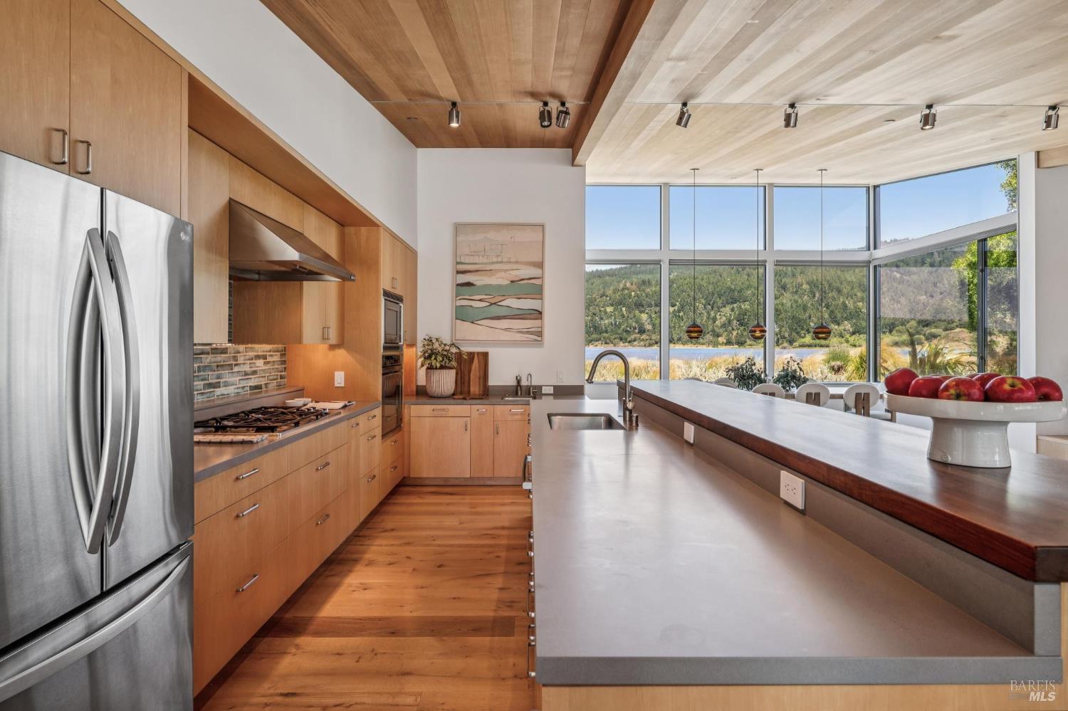 177 Dipsea Road Stinson Beach, CA 94970 - Photo 28 of 70