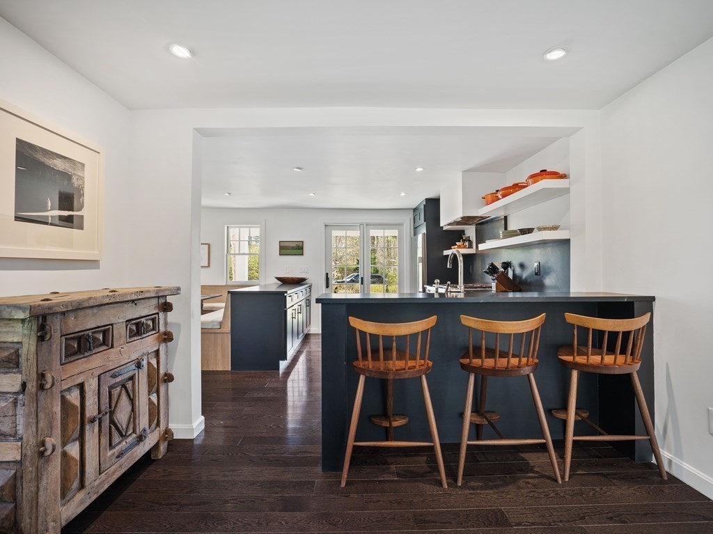 39 Weston Road Lincoln, MA 01773 - Photo 4 of 36