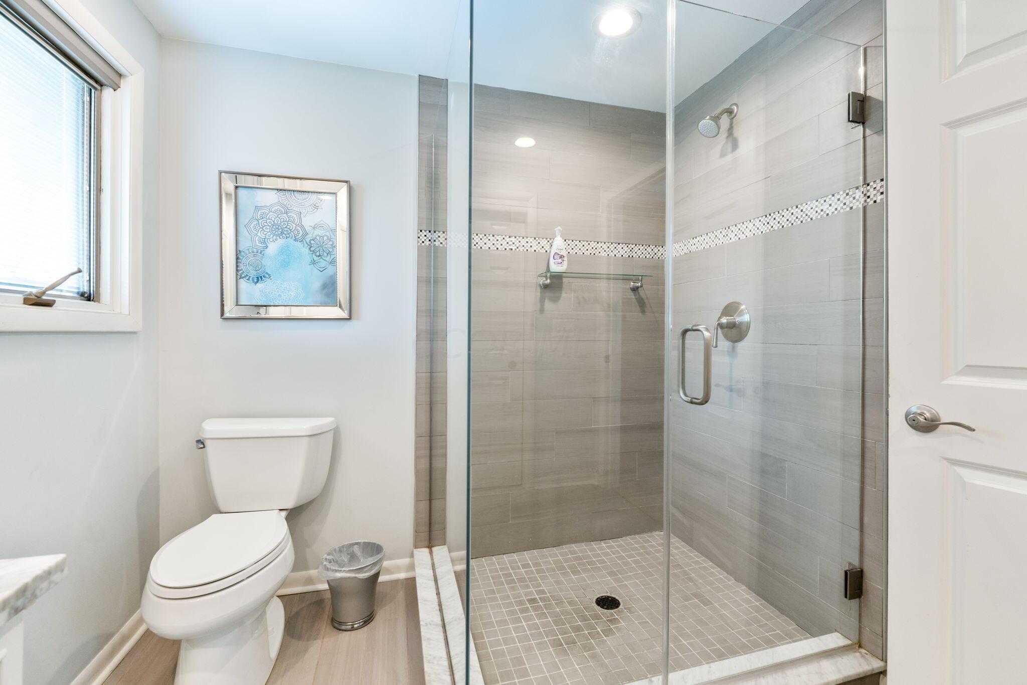 2211 Sheringham Road Columbus, OH 43220 - Photo 29 of 73 2211 Sheringham Rd (Interior)-31