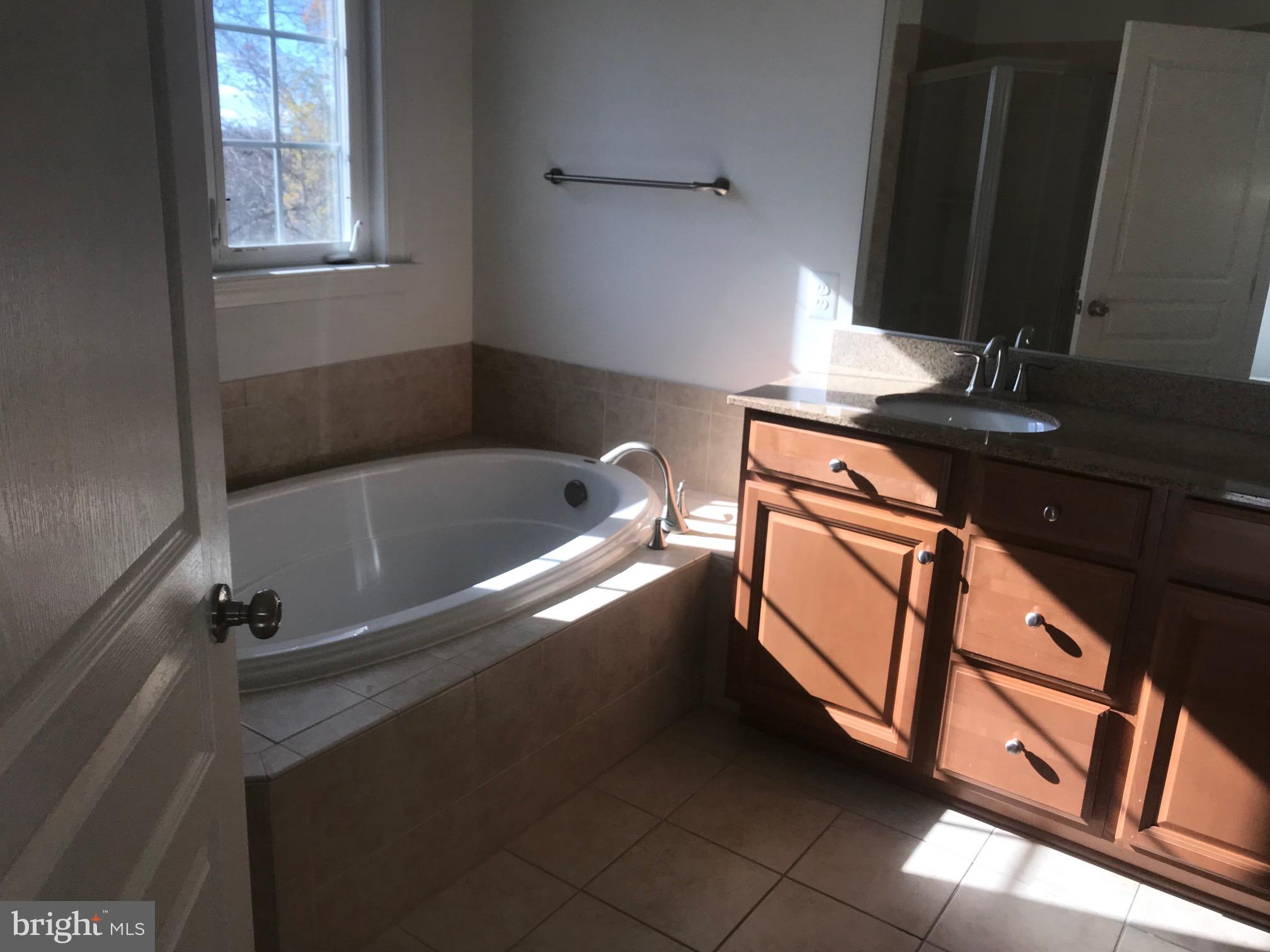 542 Bolin Terrace Upper Marlboro, MD 20774 - Photo 13 of 27