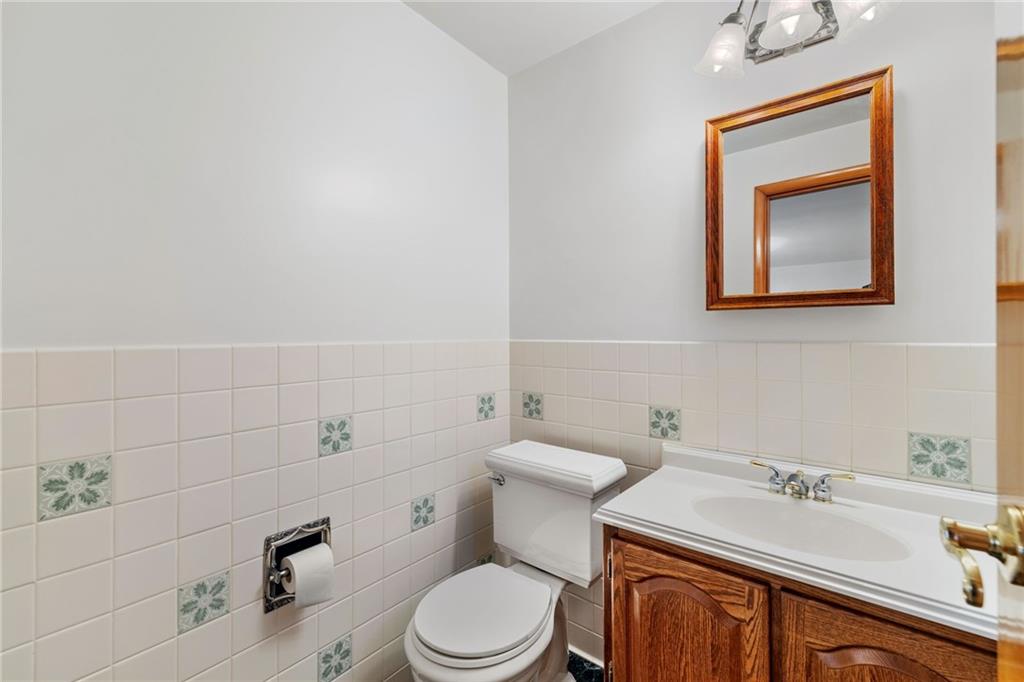 48 Walton Road Pittsburgh, PA 15236 - Photo 18 of 35 Powder room in Master