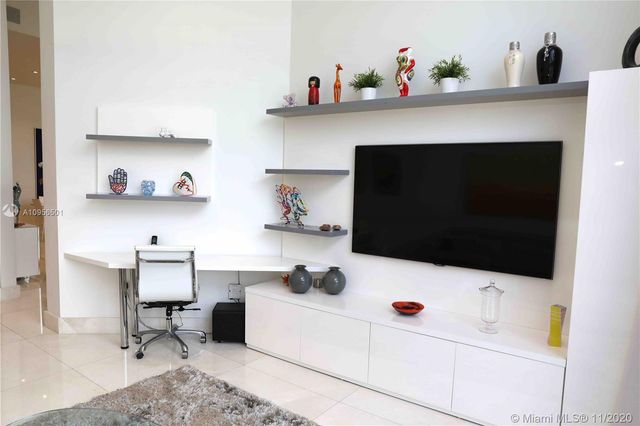 $1,350,000 | The Waterways, Aventura, FL 33180