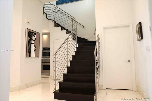 $1,350,000 | The Waterways, Aventura, FL 33180