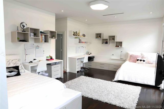 $1,350,000 | The Waterways, Aventura, FL 33180