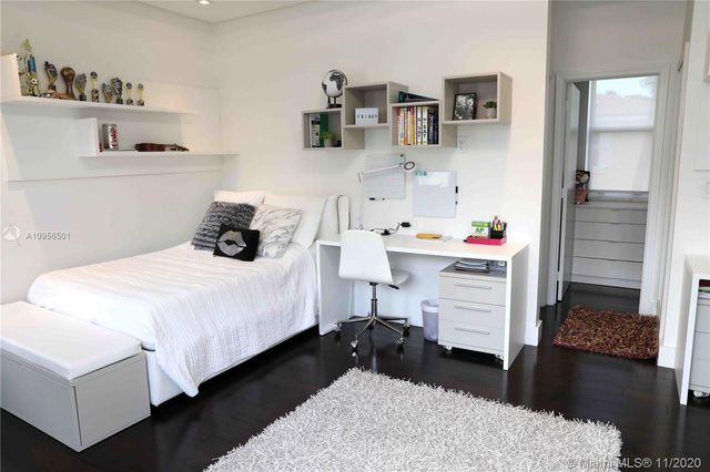 $1,350,000 | The Waterways, Aventura, FL 33180