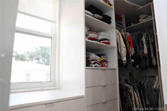 $1,350,000 | The Waterways, Aventura, FL 33180