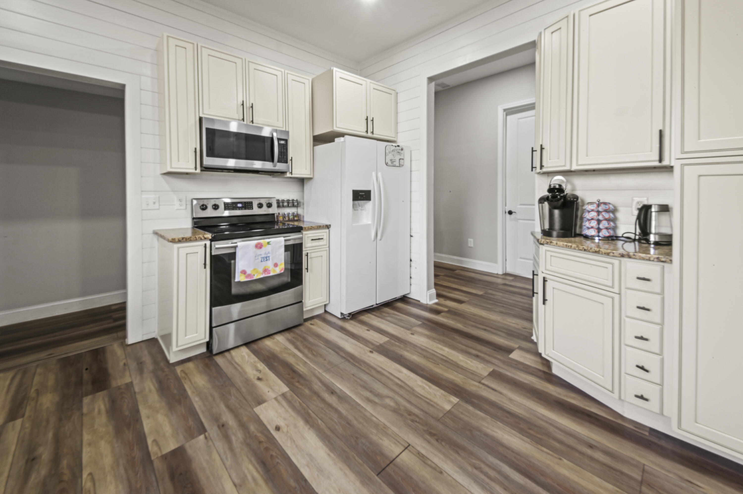 23 East Brainerd Street Pensacola, FL 32501 - Photo 9 of 25 HDR_4393