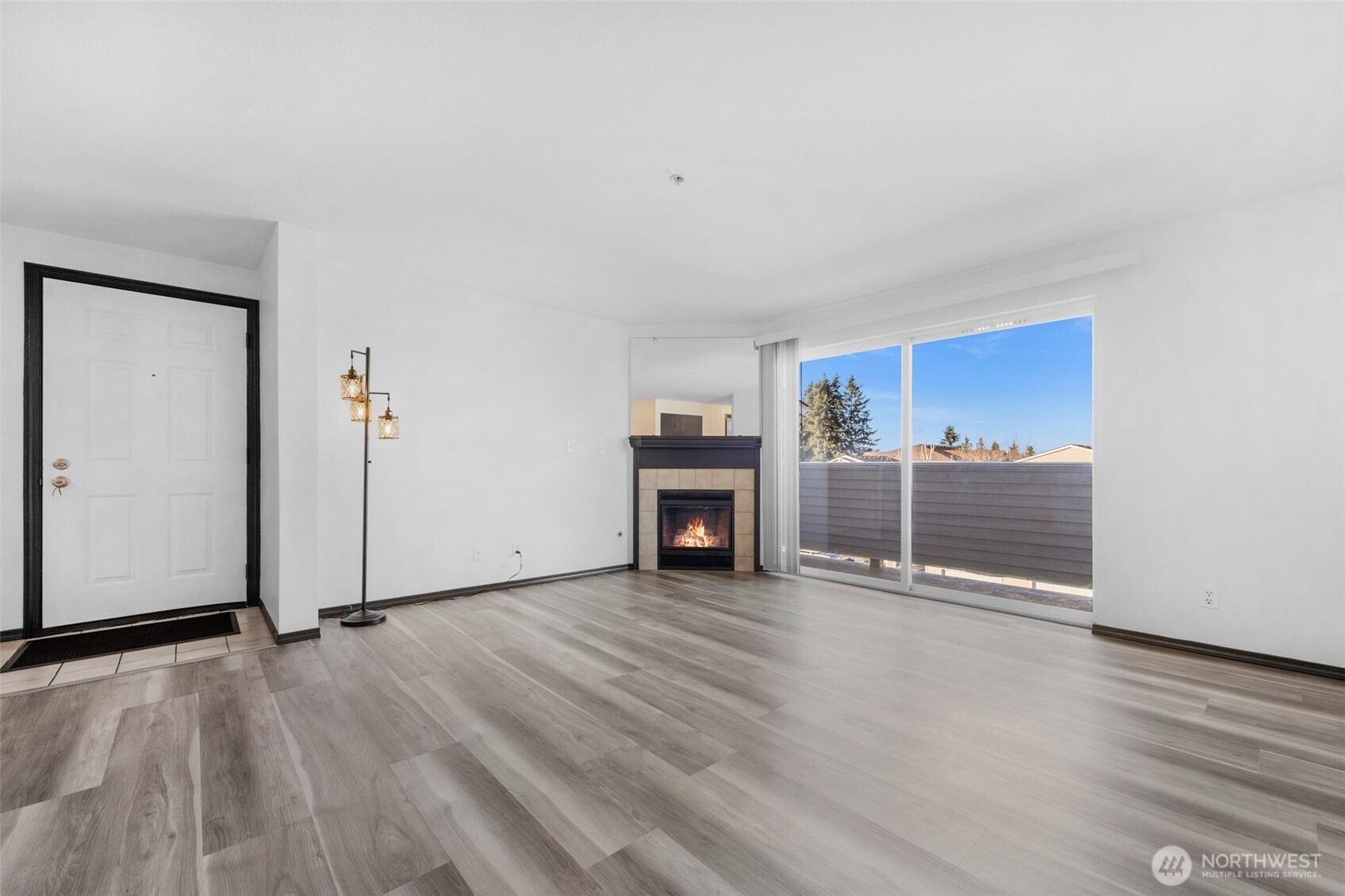 1001 West Casino Road, Unit A303 Everett, WA 98204 - Photo 2 of 26