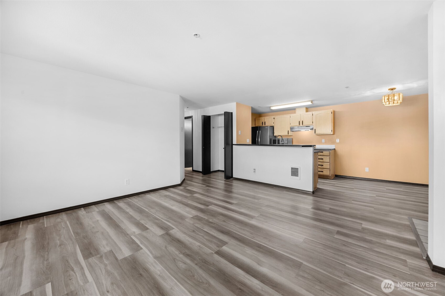 1001 West Casino Road, Unit A303 Everett, WA 98204 - Photo 4 of 26