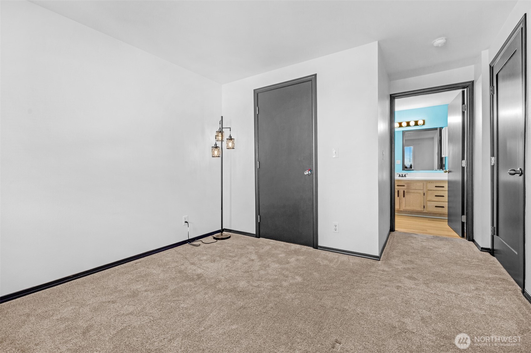 1001 West Casino Road, Unit A303 Everett, WA 98204 - Photo 10 of 26