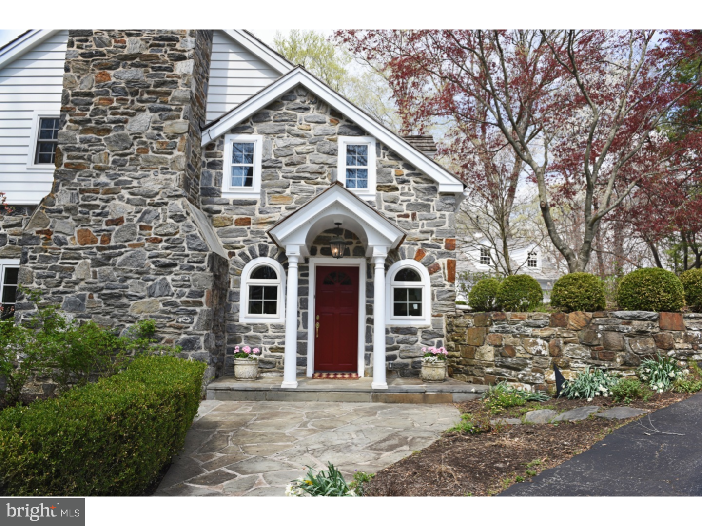675 Andover Road Newtown Square, PA 19073 - Photo 3 of 25