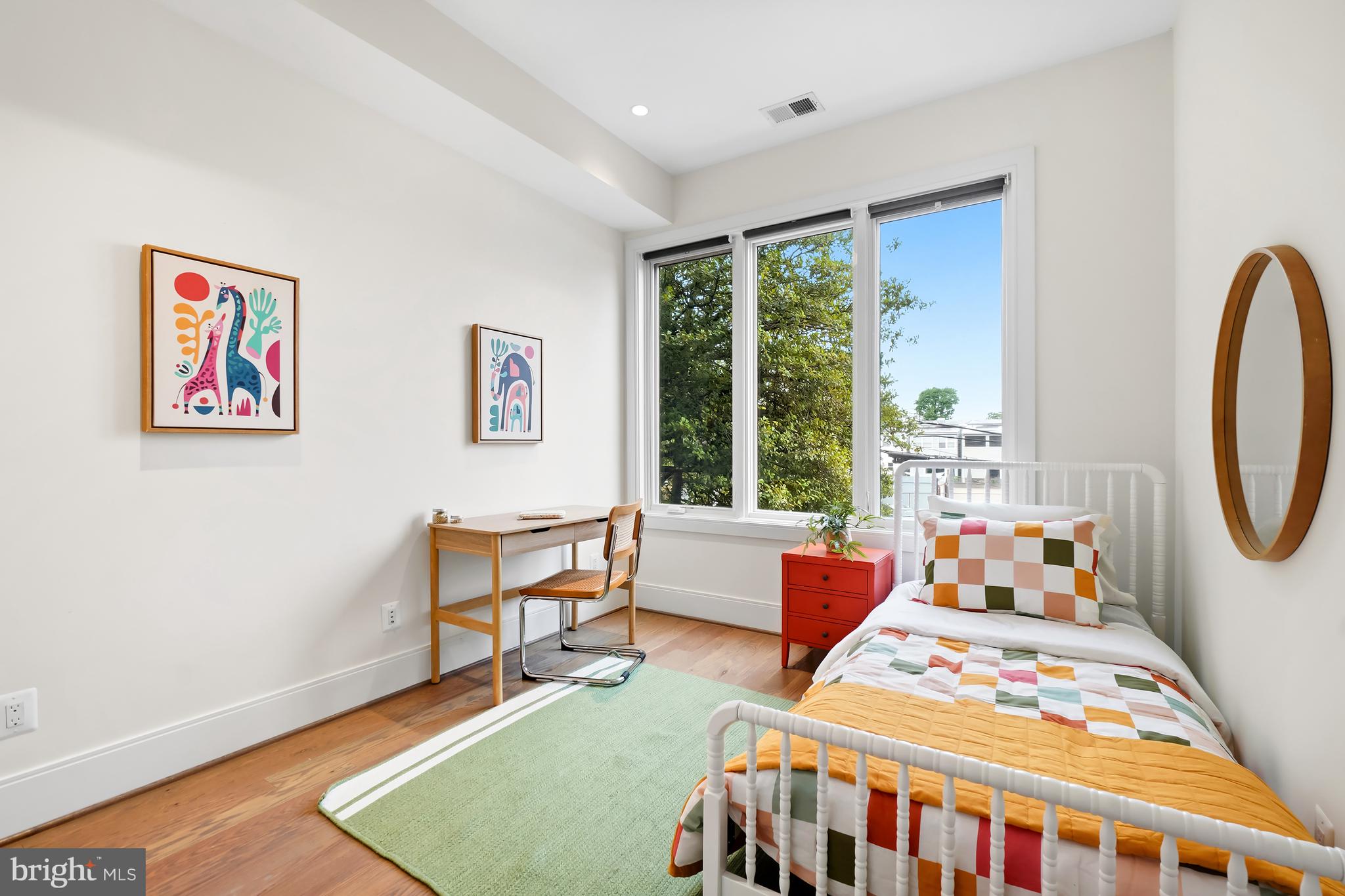 270 15th Street Southeast, Unit 202 Washington, DC 20003 - Photo 24 of 27