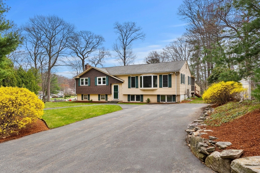 37 Tower Farm Road Billerica, MA 01821 - Photo 2 of 28 Gallery Image 2
