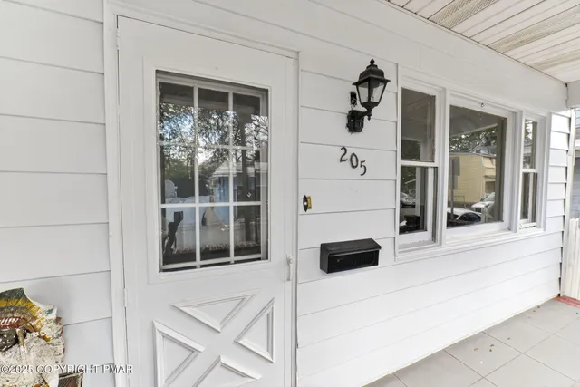 a view of entrance front of the house