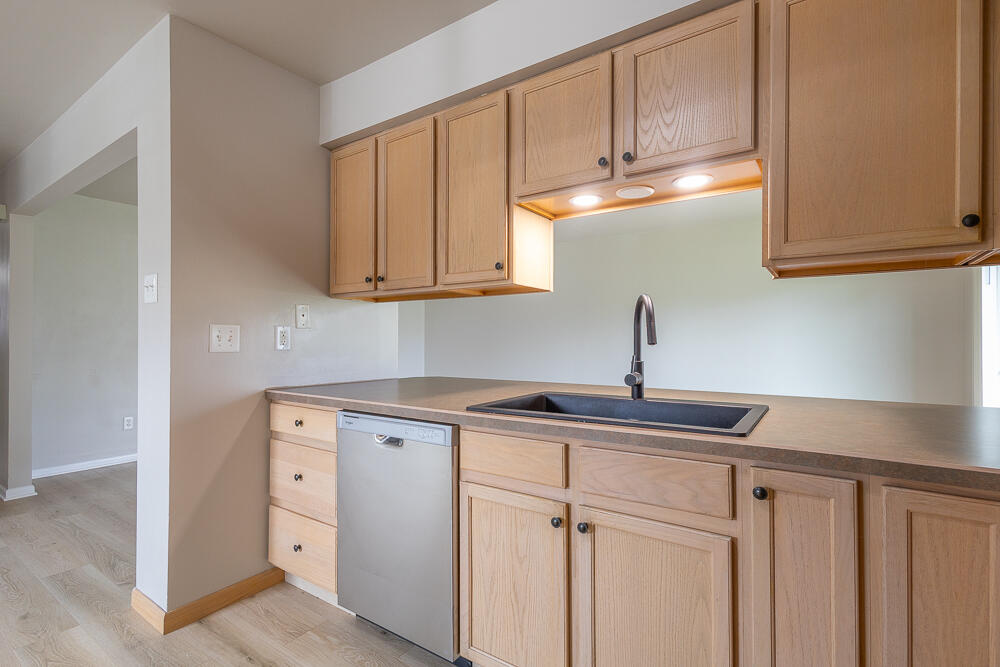 1177 Millpond Road Valparaiso, IN 46385 - Photo 13 of 27 1000x667