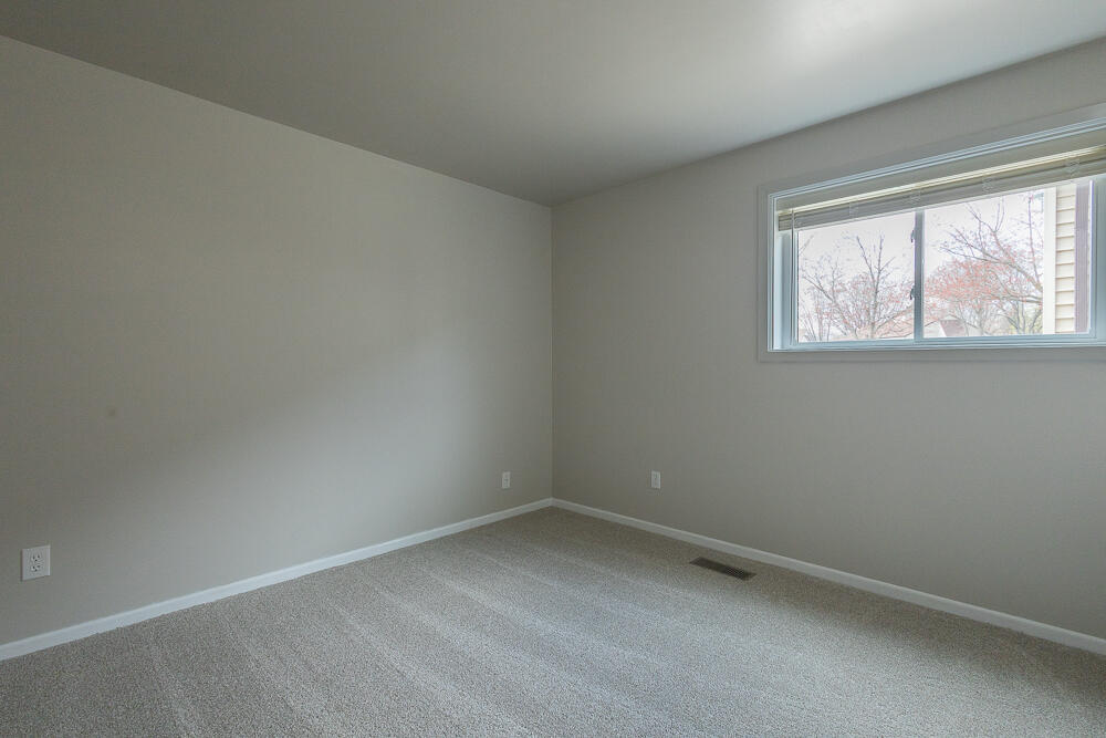 1177 Millpond Road Valparaiso, IN 46385 - Photo 20 of 27 1000x667