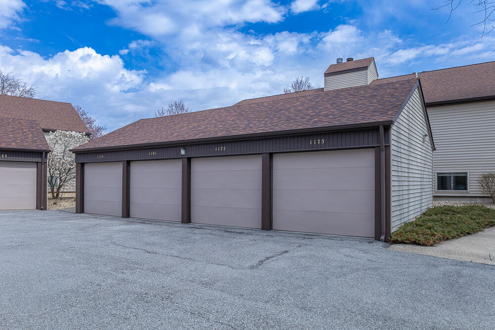 1177 Millpond Road Valparaiso, IN 46385 - Photo 2 of 27 1000x667