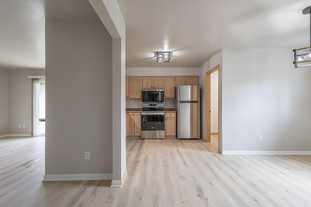 1177 Millpond Road Valparaiso, IN 46385 - Photo 3 of 27 1000x667