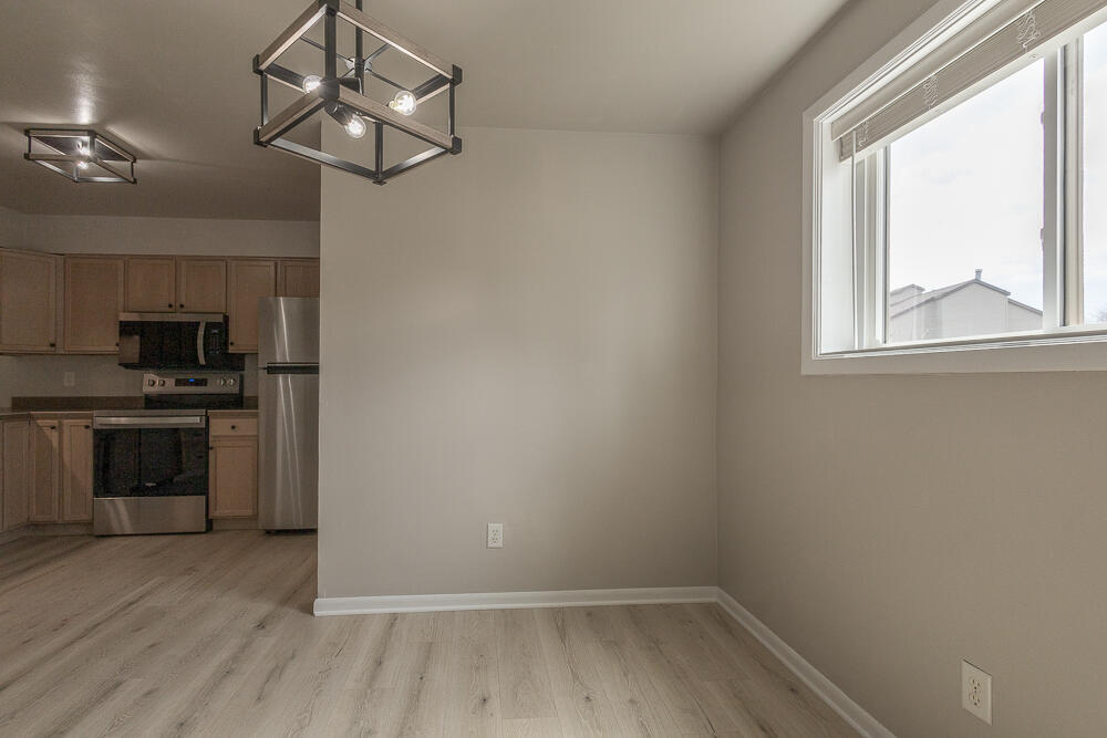 1177 Millpond Road Valparaiso, IN 46385 - Photo 10 of 27 1000x667