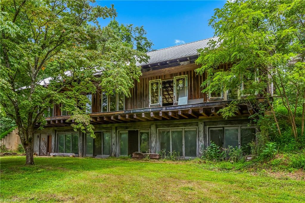 1451 John Ed Mabe Road Danbury, NC 27016 - Photo 14 of 39