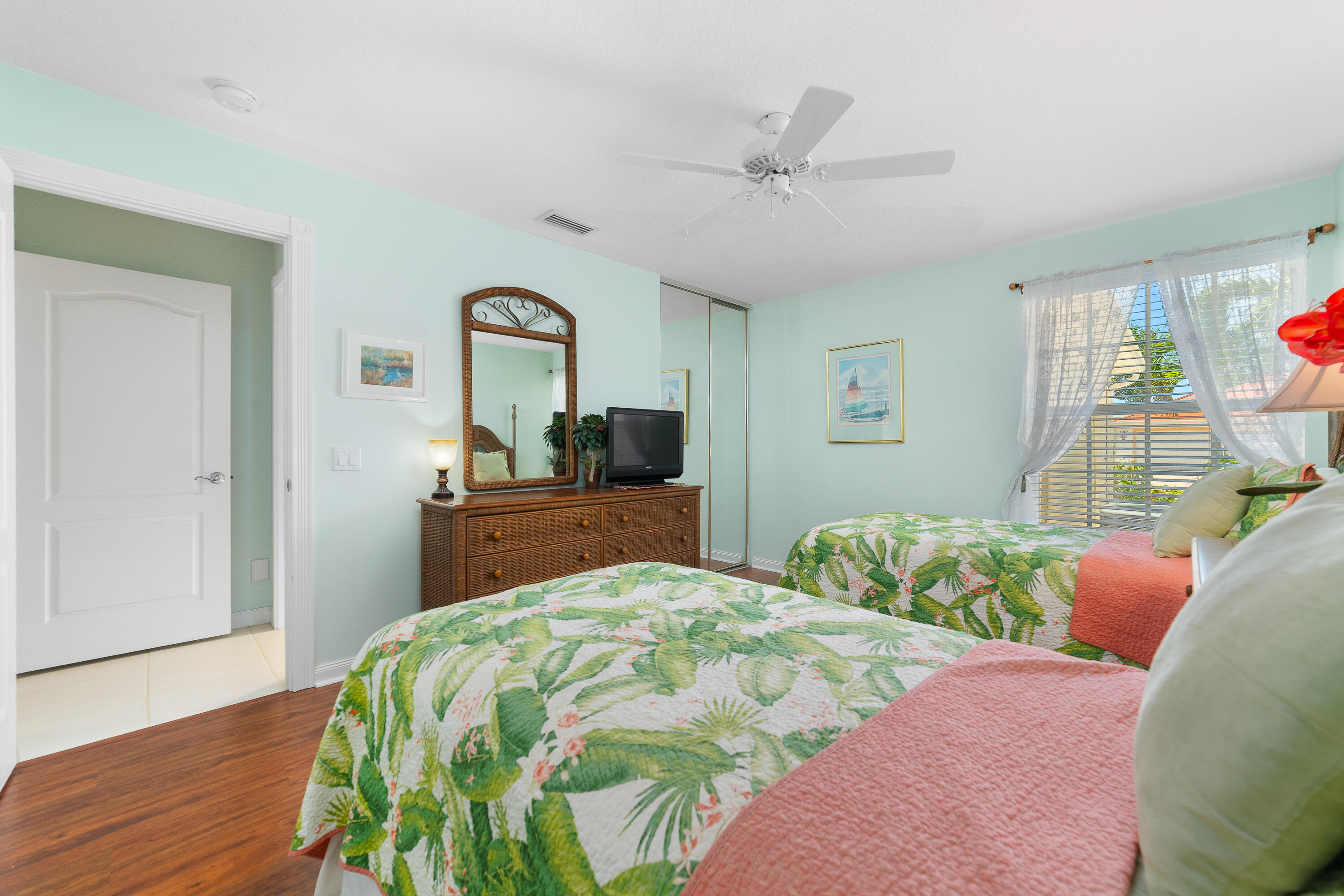 1056 Southwest Balmoral Trace Stuart, FL 34997 - Photo 19 of 32 _DSC4903