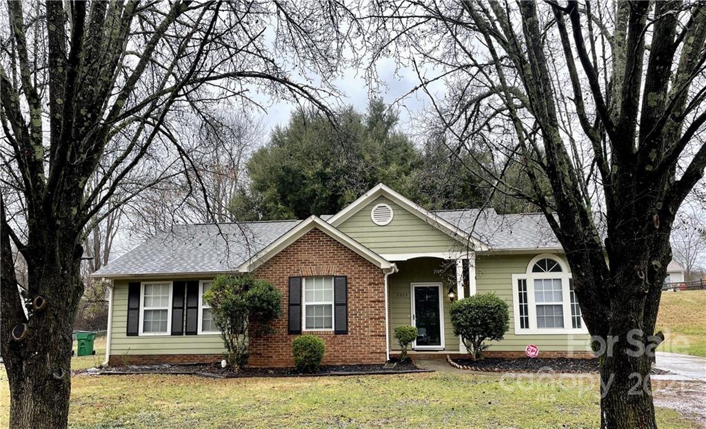 5925 Old Meadow Road Charlotte, NC 28227 - Photo 1 of 37
