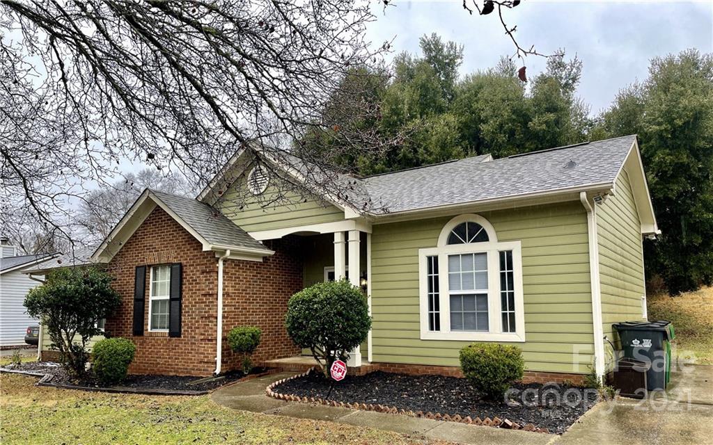 5925 Old Meadow Road Charlotte, NC 28227 - Photo 2 of 37