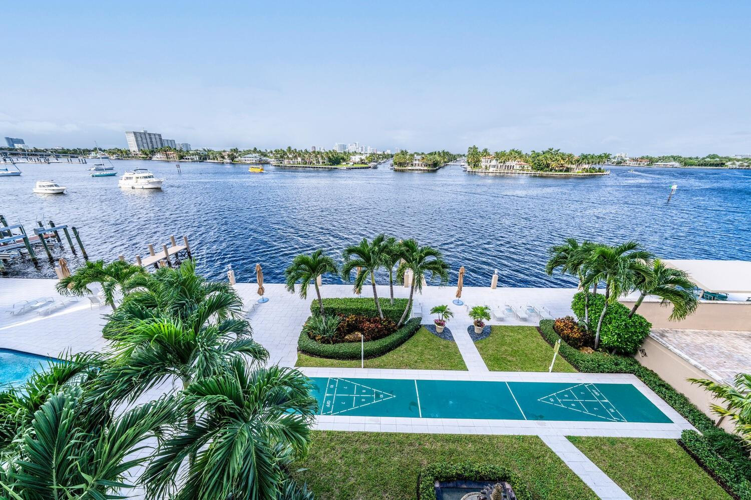 215 North Birch Road, Unit 4C Fort Lauderdale, FL 33304 - Photo 3 of 32 a view of a city