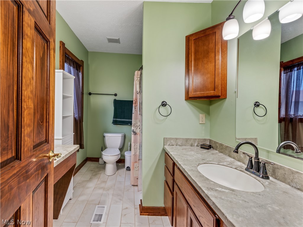 8255 Chatham Road Medina, OH 44256 - Photo 12 of 35 Gallery Image 12