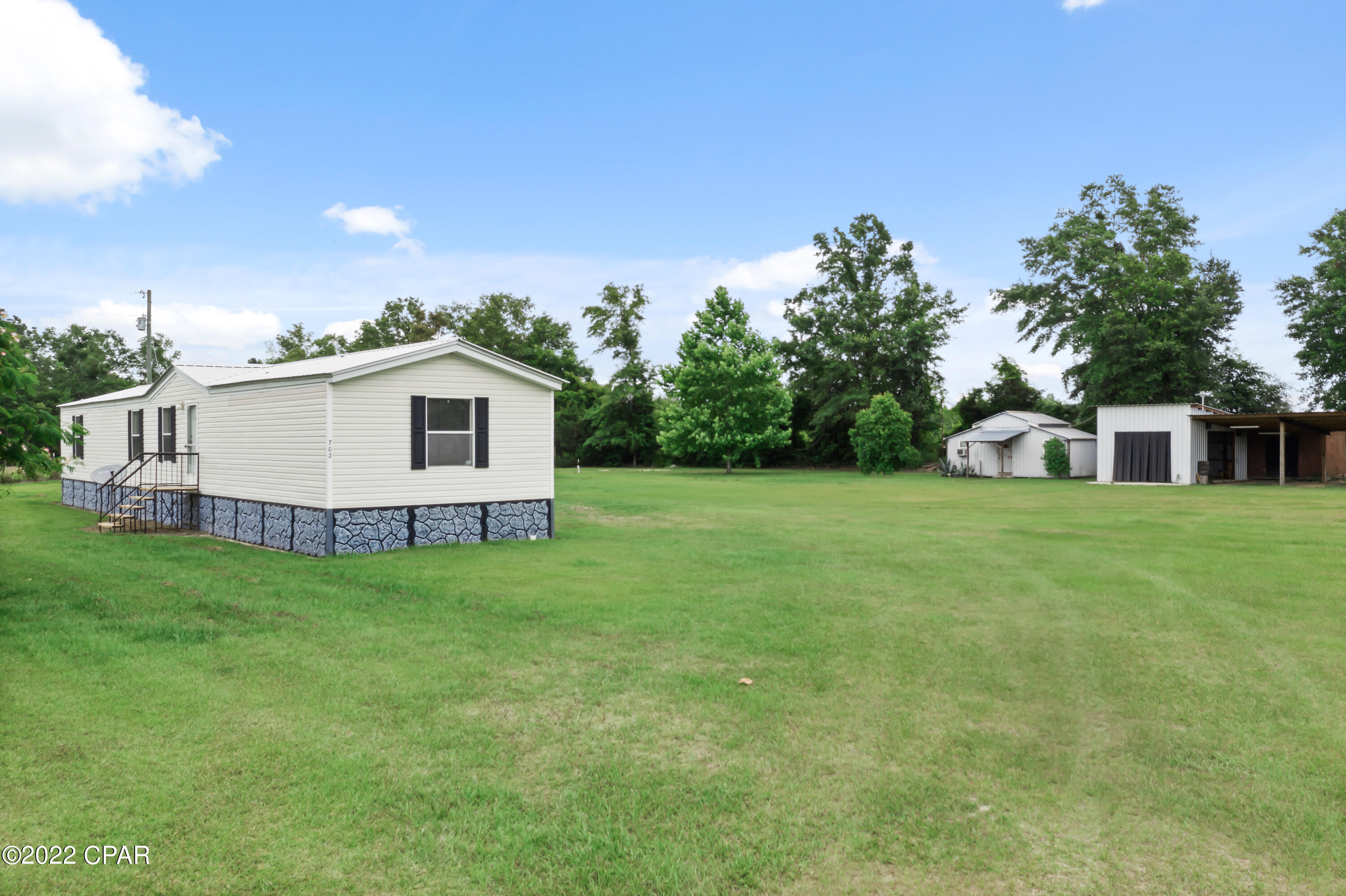 702 Ocheesee Landing Road Grand Ridge, FL 32442 - Photo 11 of 27 Gallery Image 11