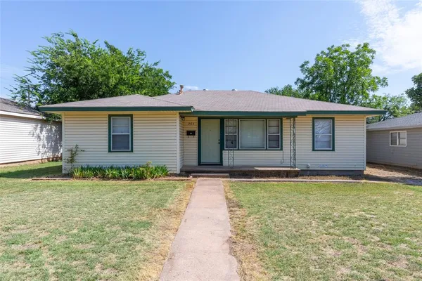 $2,500 | 765 East N 12th Street, Abilene, TX 79601