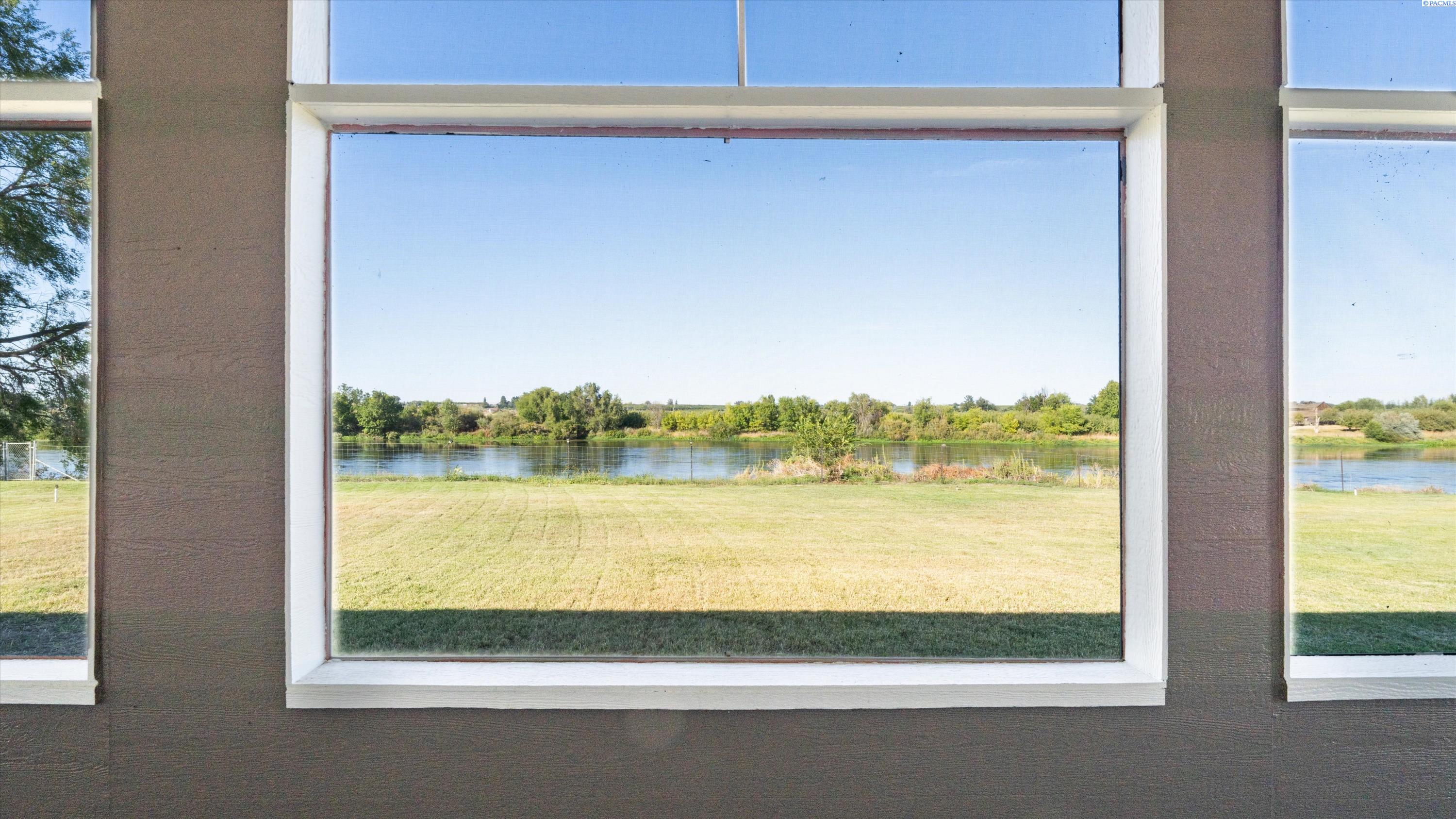 503 Riverfront Road Mabton, WA 98935 - Photo 3 of 32 Gallery Image 3