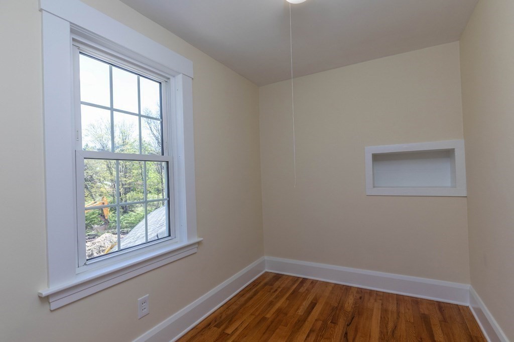 44 Northfield Road Lunenburg, MA 01462 - Photo 13 of 18 Gallery Image 13