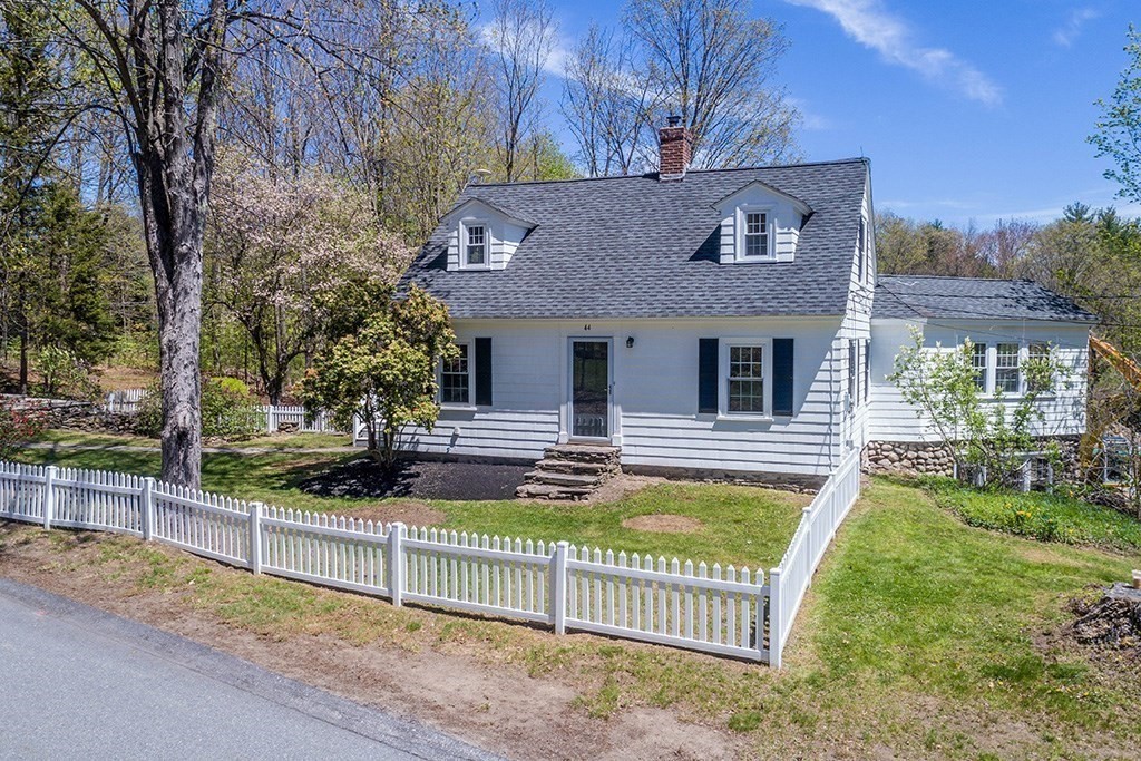 44 Northfield Road Lunenburg, MA 01462 - Photo 16 of 18 Gallery Image 16