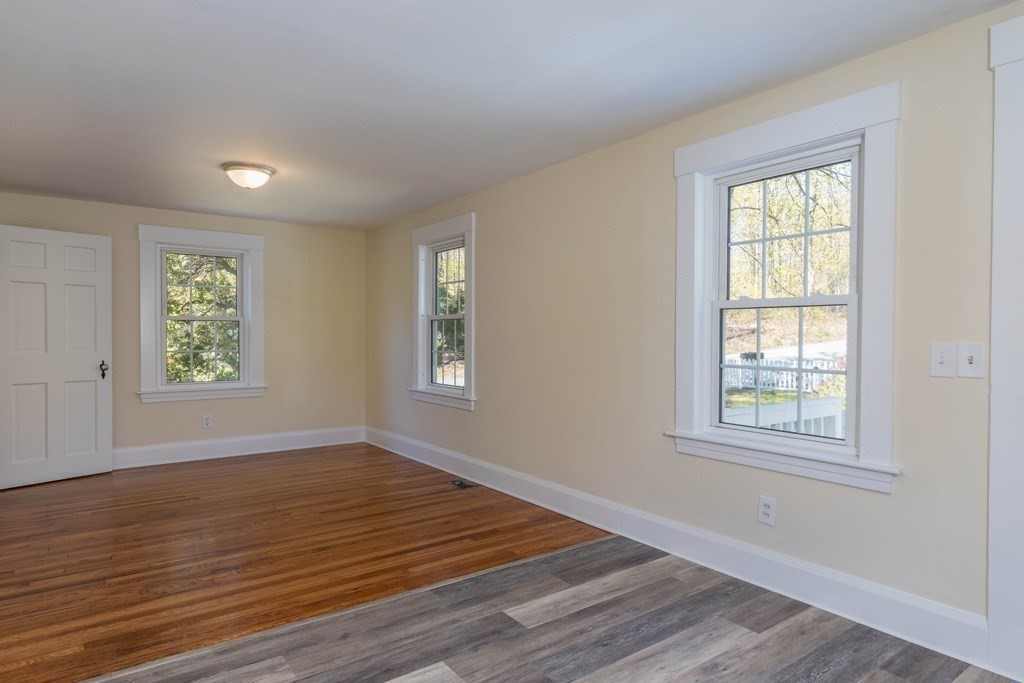 44 Northfield Road Lunenburg, MA 01462 - Photo 6 of 18 Gallery Image 6