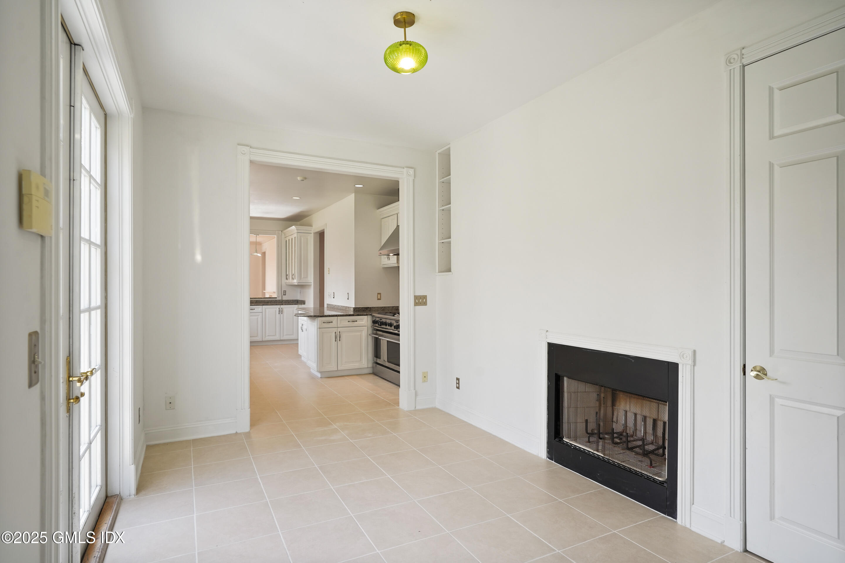 399 Stanwich Road Greenwich, CT 06830 - Photo 12 of 49 BREAKFAST ROOM