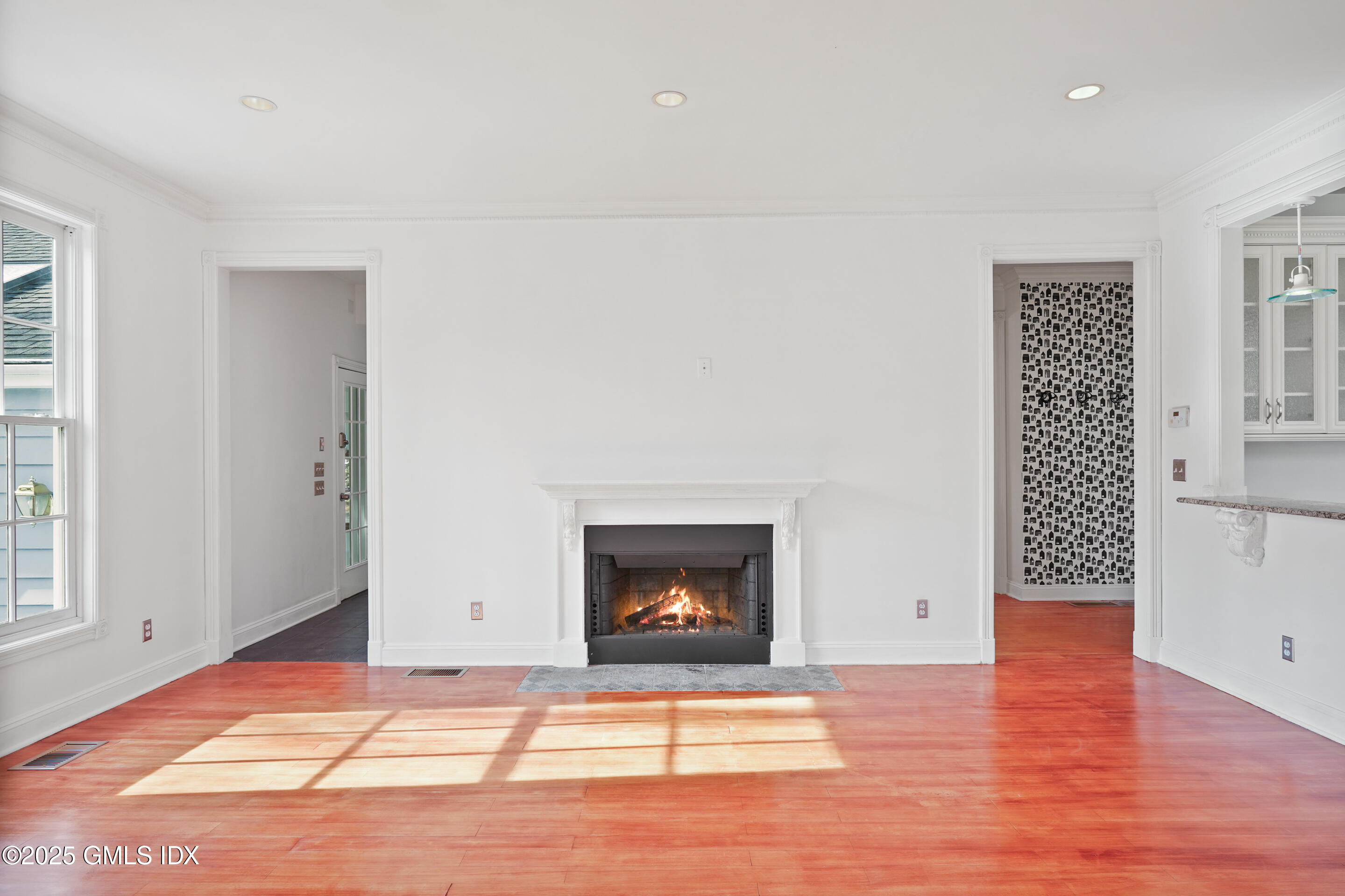 399 Stanwich Road Greenwich, CT 06830 - Photo 16 of 49 FAMILY ROOM