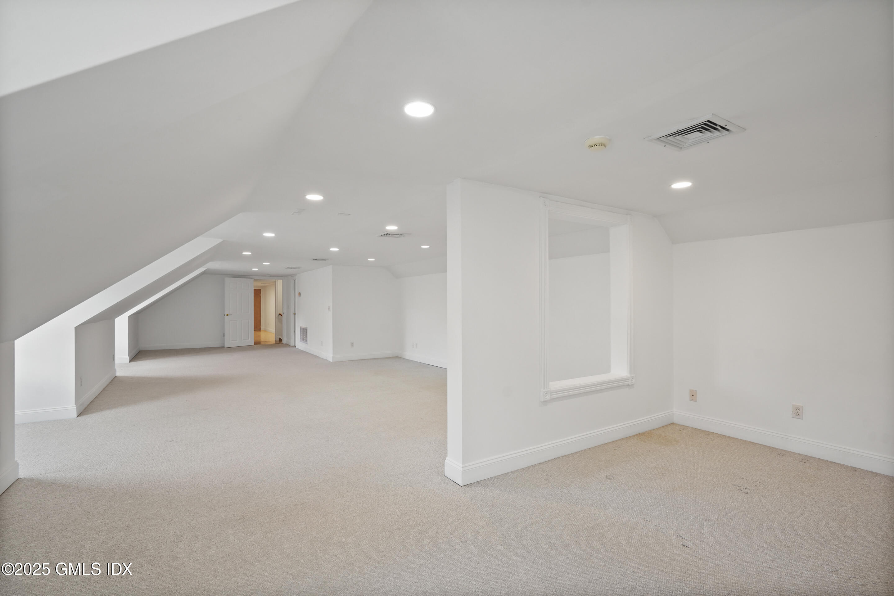 399 Stanwich Road Greenwich, CT 06830 - Photo 36 of 49 THIRD FLOOR PLAYROOM