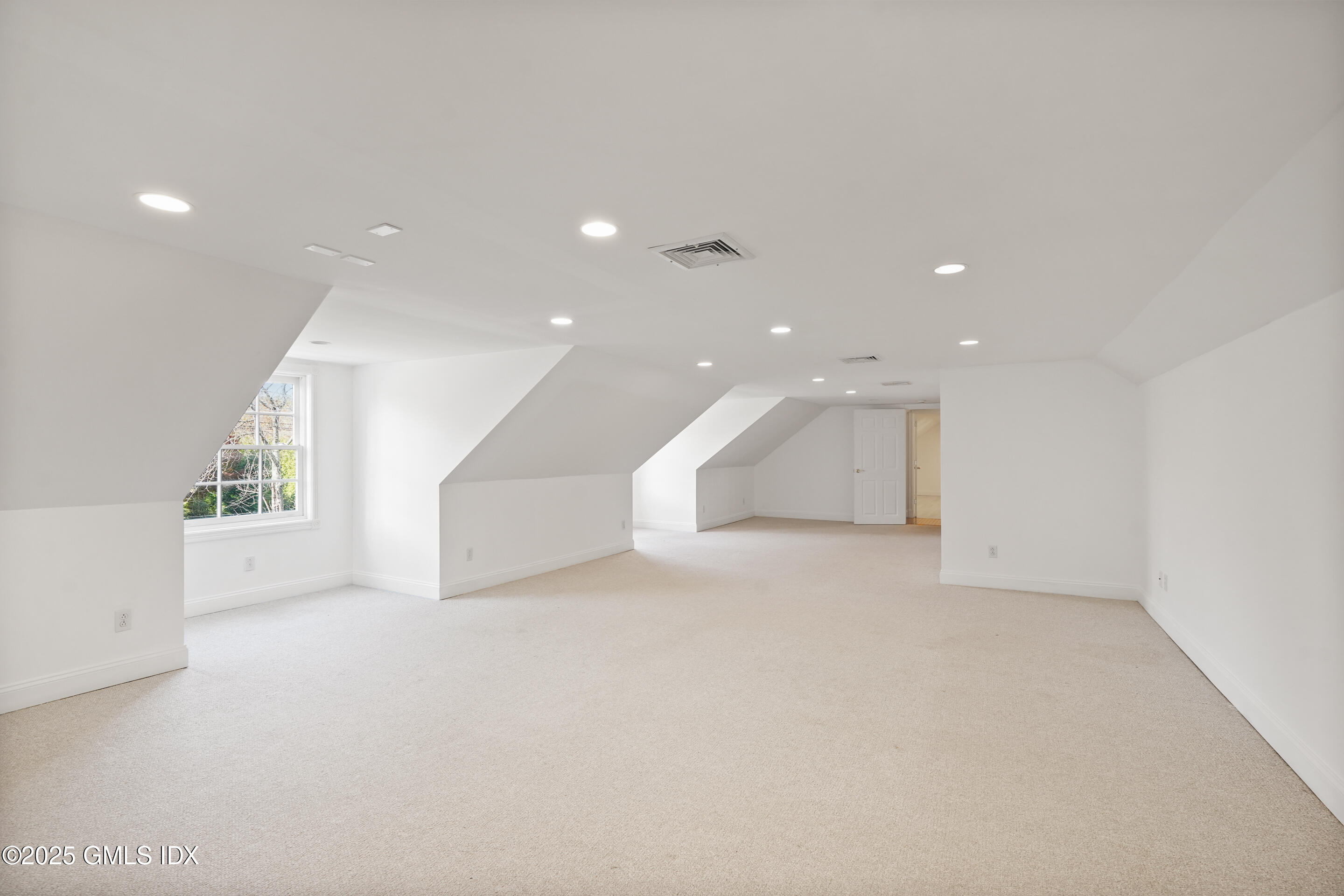 399 Stanwich Road Greenwich, CT 06830 - Photo 37 of 49 THIRD FLOOR PLAYROOM