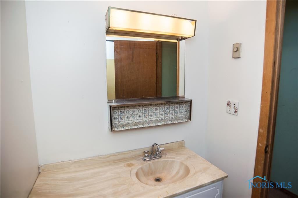 9547 Flickinger Road Defiance, OH 43512 - Photo 17 of 32 Gallery Image 17
