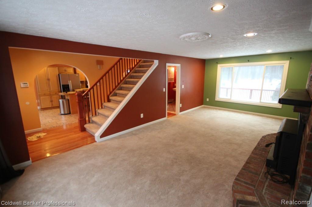 41790 Bemis Road Belleville, MI 48111 - Photo 11 of 25 007.jpg